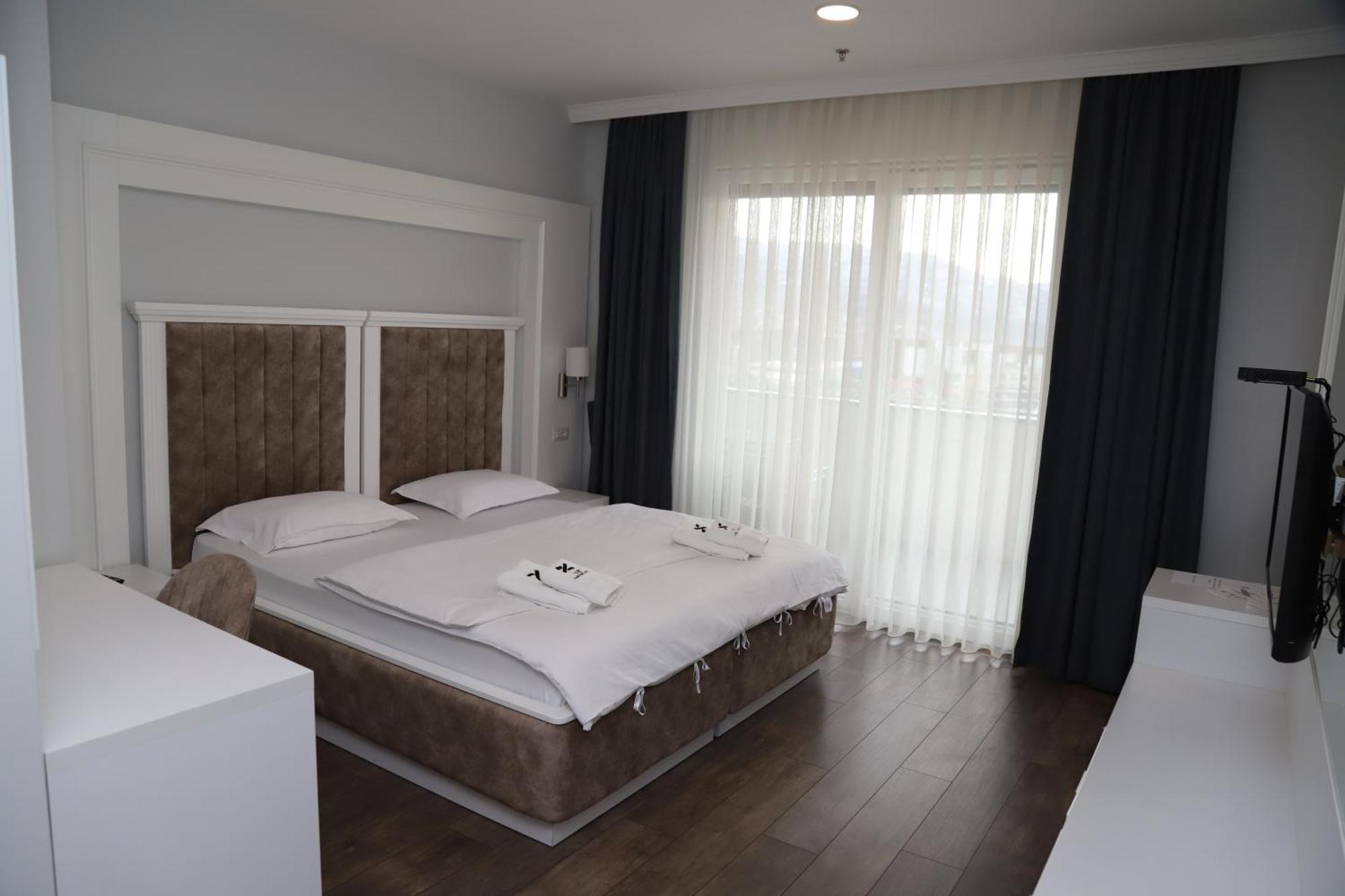 פריזרן Sky Hotel מראה חיצוני תמונה